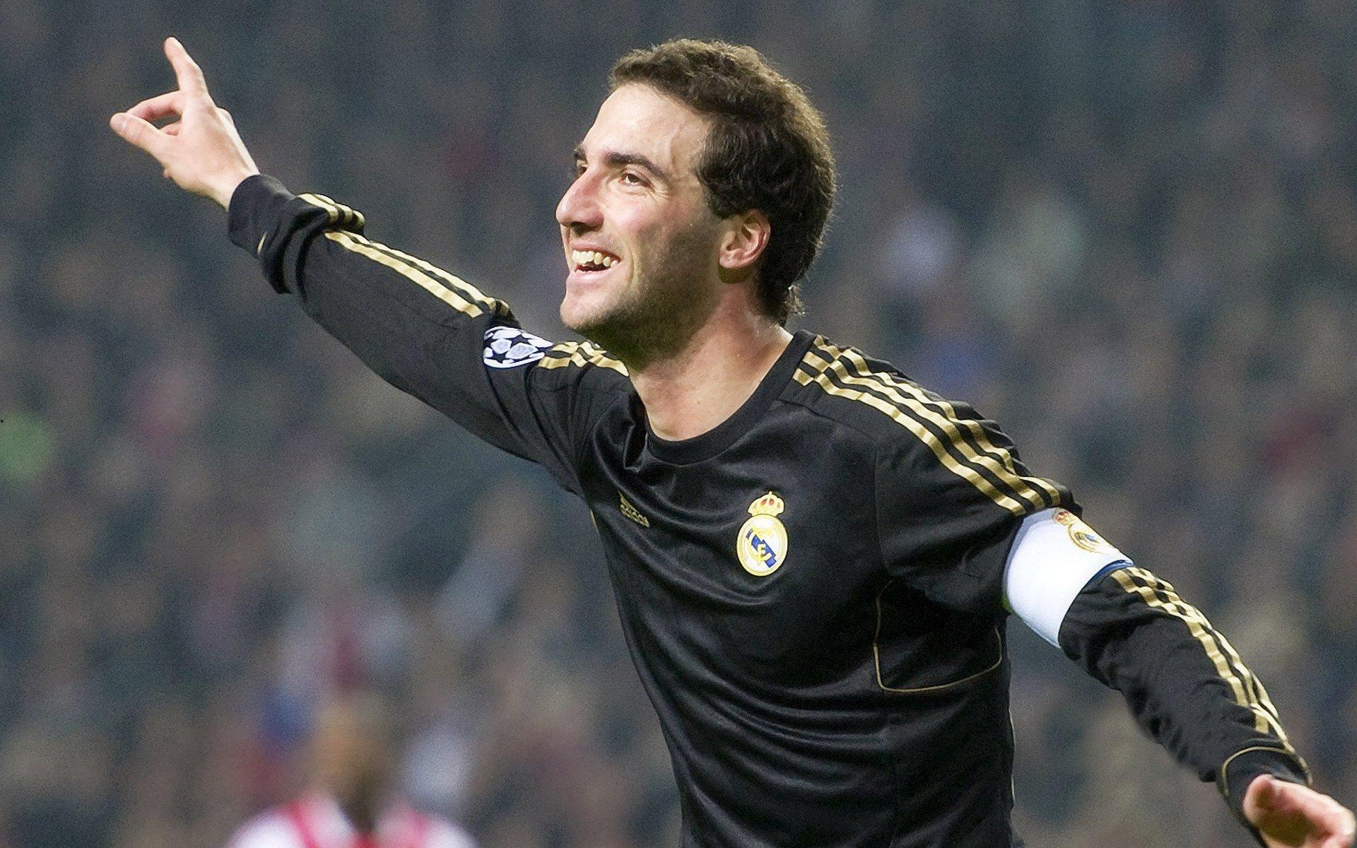 《当你没有球票却非常想看一场精彩的球赛