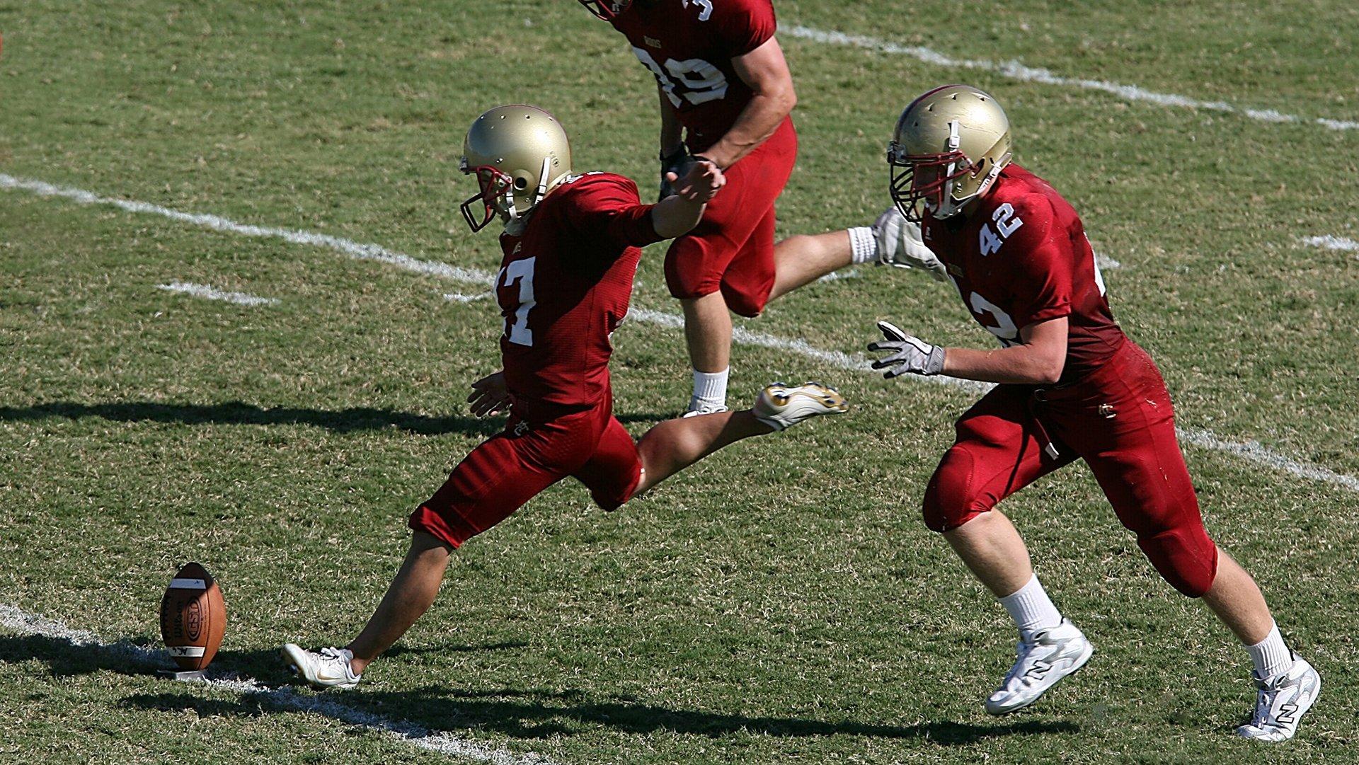 加里·内维尔，并非绝对巨星，却有一颗雄狮的心