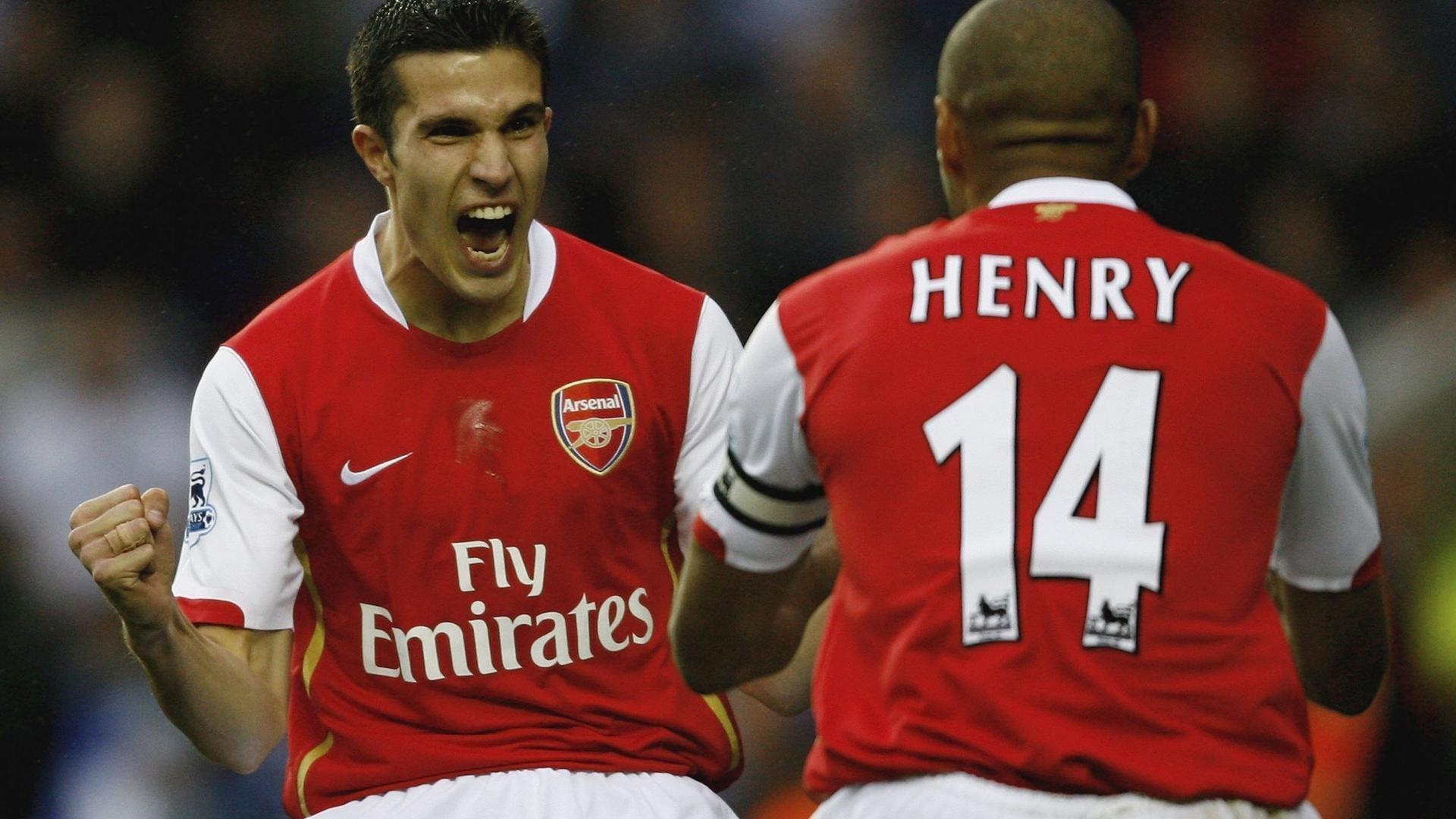 革新之举,埃里克·加西亚转型后腰,完美接棒布教授传奇